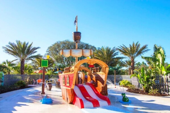 Área de juegos infantiles al aire libre