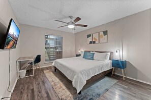 2 bedrooms, desk, iron/ironing board, WiFi