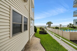 Terrace/patio - Two-bedroom, two-bathroom, 1st floor condo, ocean view | Ocean Pier I - 102 (North Myrtle Beach)