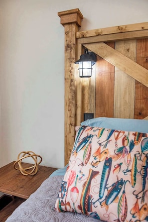3 bedrooms, desk, iron/ironing board, WiFi