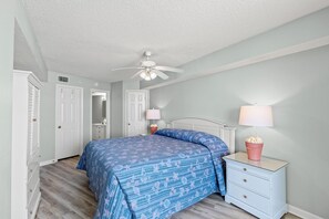 4 bedrooms, WiFi, bed sheets