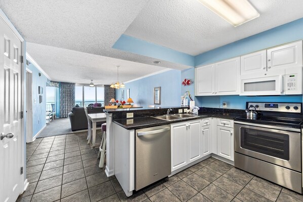 Fridge, microwave, oven, stovetop