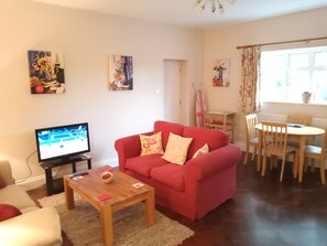 Apartament superior, bany privat, vistes al jardí | Lounge