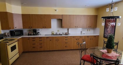 The Manhattan 2BR apartment in historical downtown