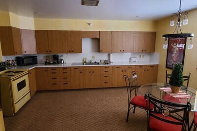 The Manhattan 2BR apartment in historical downtown