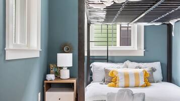 3 habitaciones, tabla de planchar con plancha, cuna de viaje y wifi