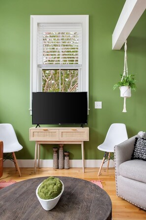 TV, offices