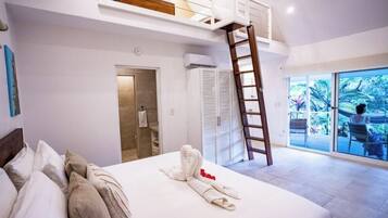 2 bedrooms, desk, iron/ironing board, travel crib