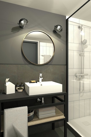 Douche, douche à « effet pluie », articles de toilette gratuits