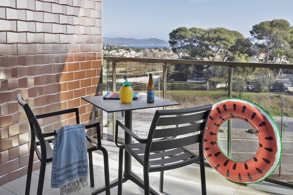 Zimmer, 1 Queen-Bett, Balkon | Ausblick vom Zimmer