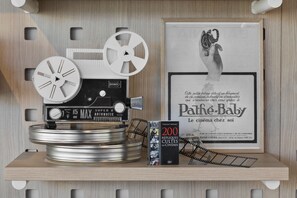 Lobby sitting area - Moxy La Ciotat (La Ciotat)