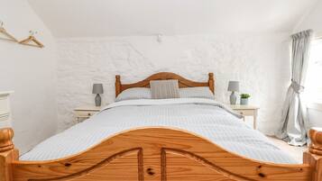 Casa de campo | 2 dormitorios, decoración individual, mobiliario individual