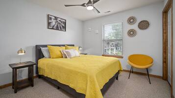 3 bedrooms, iron/ironing board, travel crib, WiFi