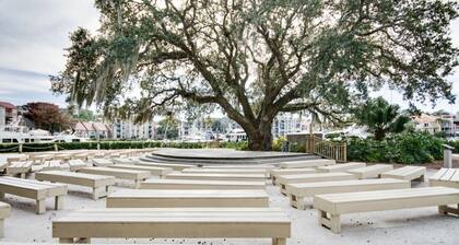 Luxury Penthouse in the Heart of Harbour Town