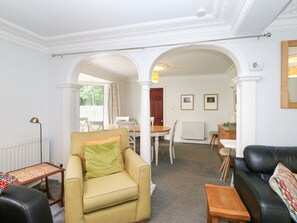 Cottage | Living room