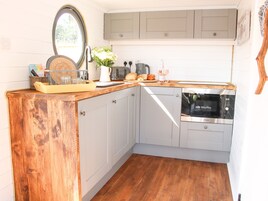 Casa de campo | Cozinha privada | Geladeira, talheres/pratos/utensílios de cozinha