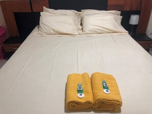 3 soverom, skrivebord, strykejern/-brett og wi-fi (inkludert)