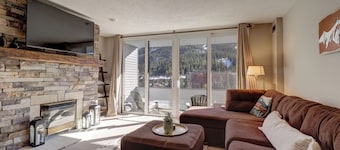 Beautifully Remodeled, Mountain Views SB204