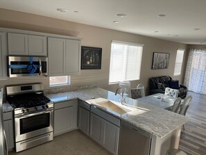Microwave, dishwasher, coffee/tea maker, cookware/dishes/utensils - Entire Beautiful New Home in Buckeye AZ (Buckeye)