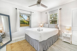 8 bedrooms, desk, iron/ironing board, WiFi
