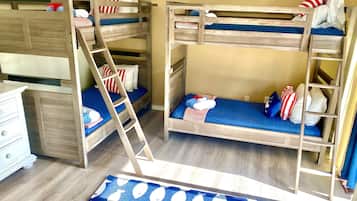 4 bedrooms, iron/ironing board, free WiFi, bed sheets
