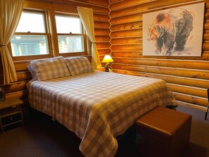 2 bedrooms, iron/ironing board, travel cot, free WiFi