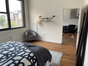 2 camere, una scrivania, ferro/asse da stiro, Wi-Fi gratuito