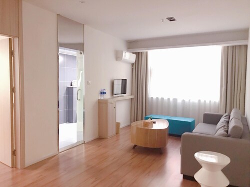 Hanting Hotel Zhuhai Jinwan Airport Branch