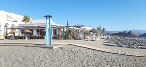 Beach nearby, sun-loungers, beach towels - 3 bedroom apartment in San Luis de Sabinillas (San Luis de Sabinillas)