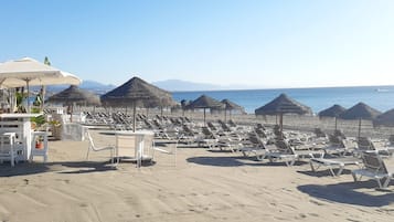 In Strandnähe, Strandtücher