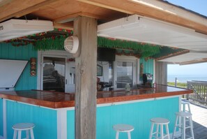 Bar (in der Unterkunft)