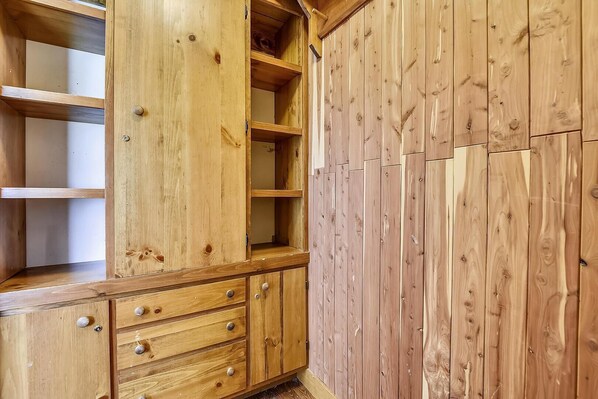 House, Multiple Beds (Sunrise Timberline C1) | Interior - Sunrise Timberline C1 (Killington)