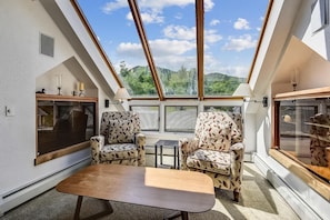 House, Multiple Beds (Sunrise Timberline C1) | Living area - Sunrise Timberline C1 (Killington)