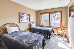 Condo, 2 Queen Beds (Trail Creek 70) - Trail Creek 70 (Killington)