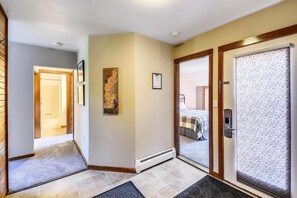 Condo, 2 Queen Beds (Trail Creek 70) - Trail Creek 70 (Killington)