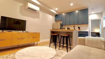 Flat-screen TV, streaming services, offices