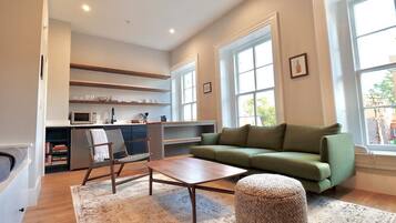 Televisión y oficina