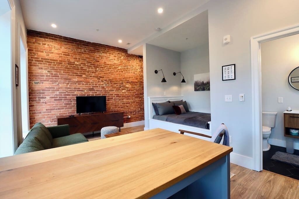 TV, offices