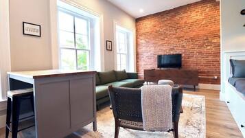 TV, offices