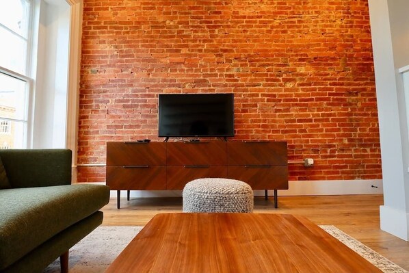 TV, offices