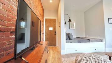 1 habitación, wifi y ropa de cama