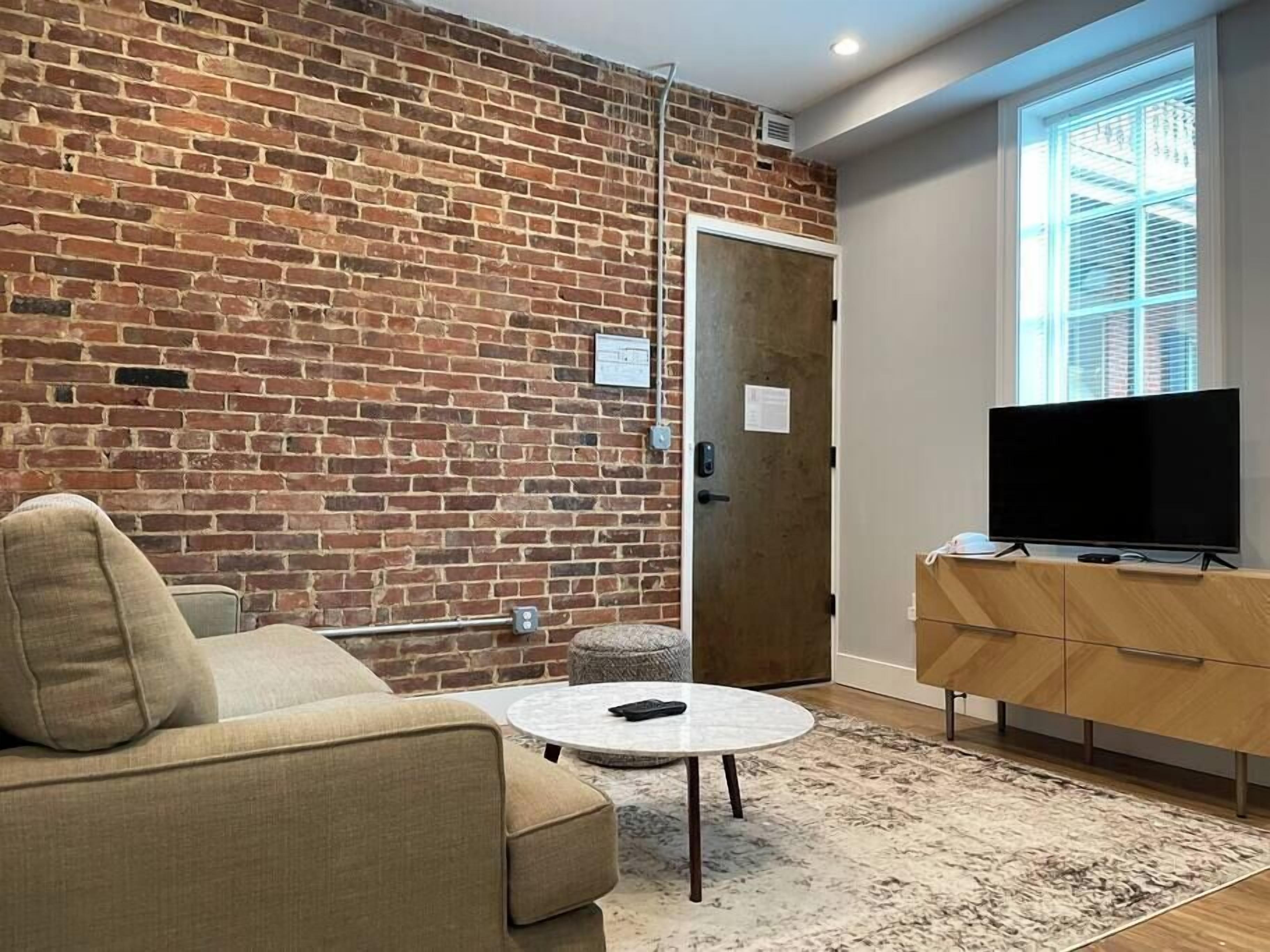 TV, offices
