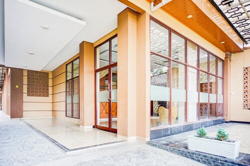 Hotel O Sean's Residence Mansyur Near USU
