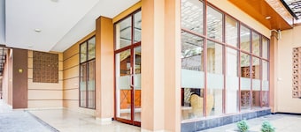 Hotel O Sean's Residence Mansyur Near USU