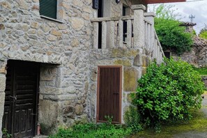 Exterior - Peace of mind at the best price (Sober)