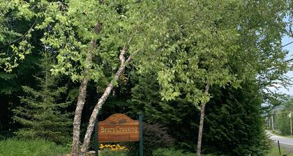 Woodsy Getaway! Shuttle or Ski-home from Mt. Snow