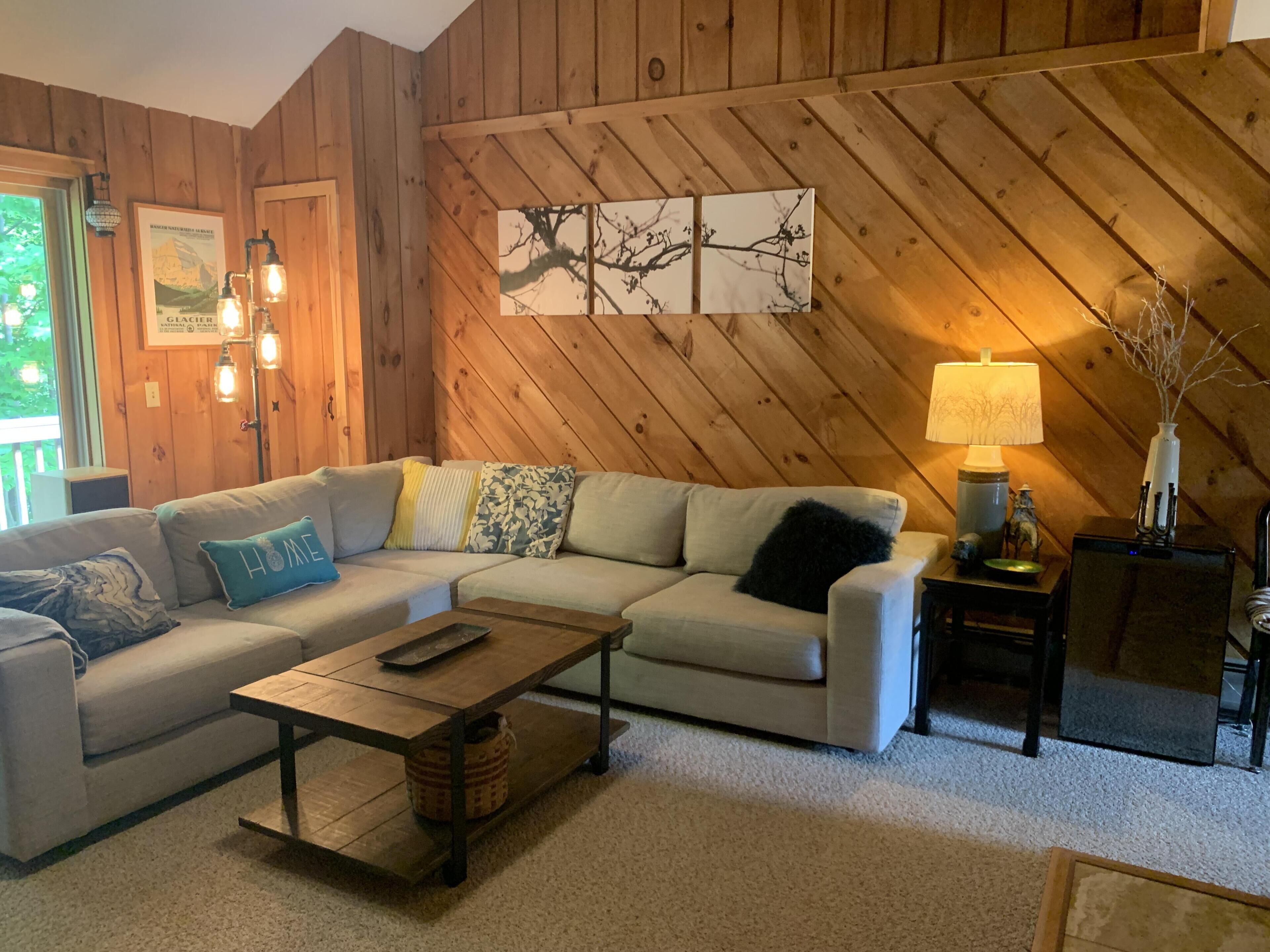 Fireplace, DVD player