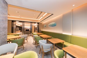 Restaurant - Ji Hotel (Shanghai)