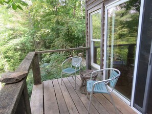 Property grounds - Firefly Suite ~ Quaint Off Grid Cabin (Stanton)