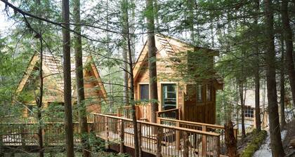 The Tradewinds Treehouse: Family Friendly With A Hot Tub